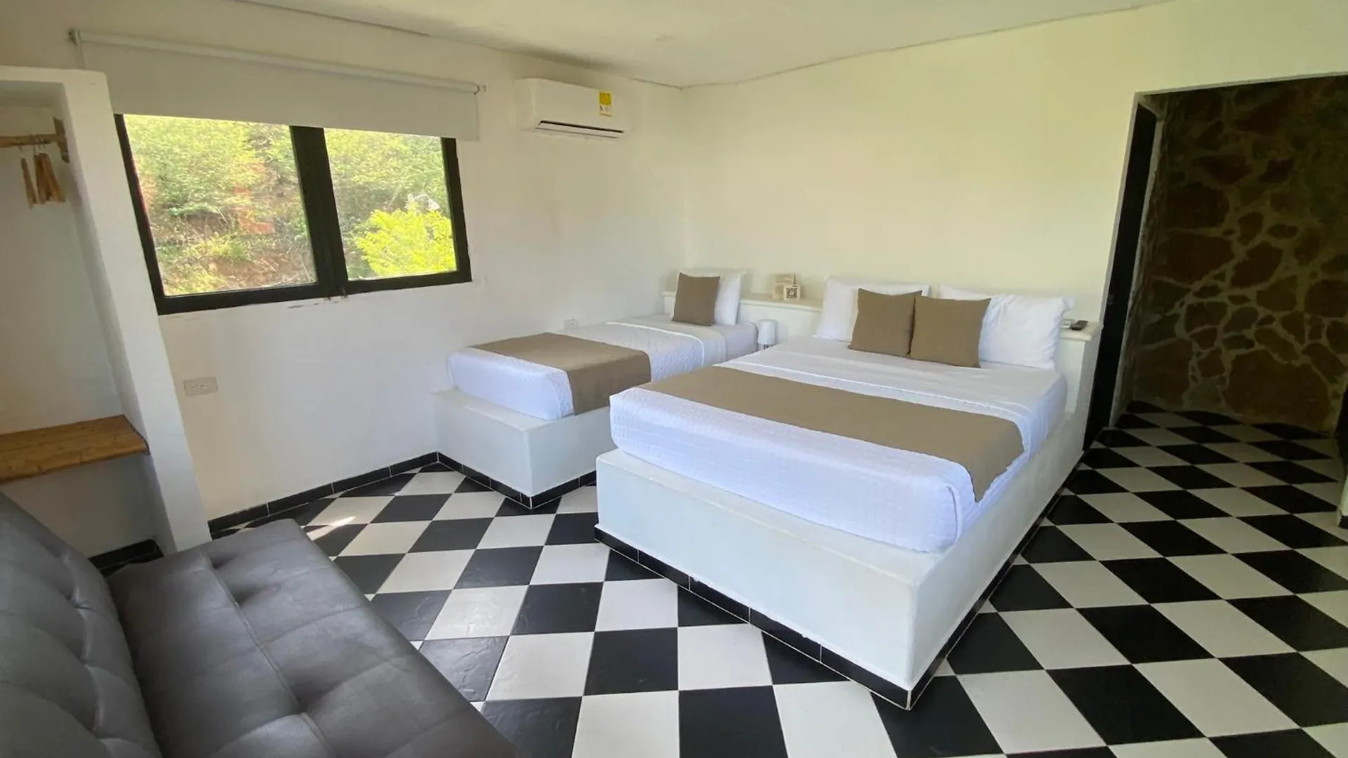 Akela Gaira Hotel Santa Marta  0*, Santa Marta (Magdalena) Colombia